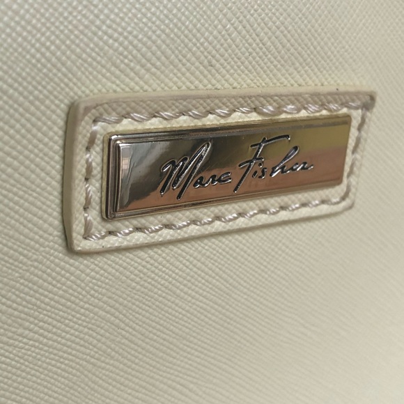 Marc Fisher Yellow purse with shoulder strap - Picture 2 of 6